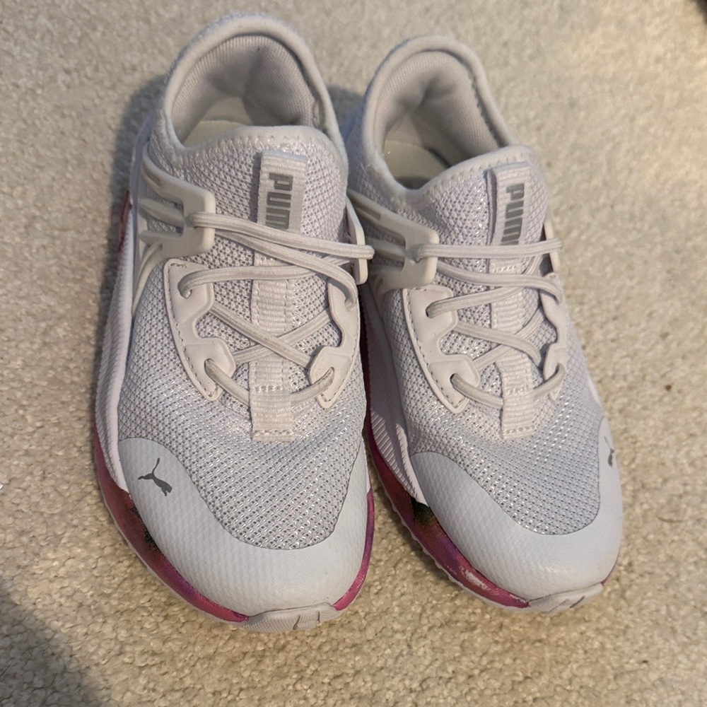 Puma white and Pink Sneakers